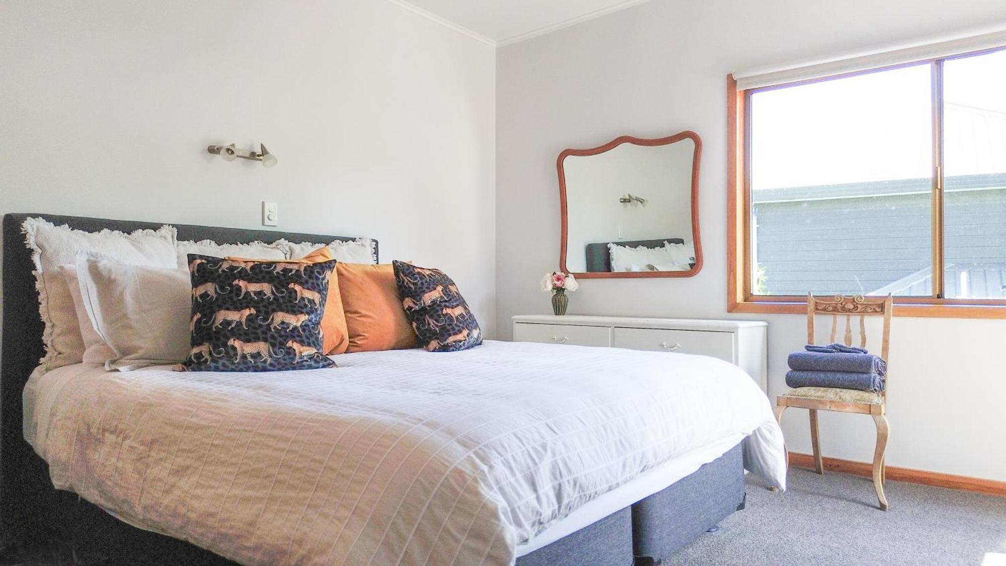 Large, Comfy, Stylish Apartment Havelock North Buitenkant foto