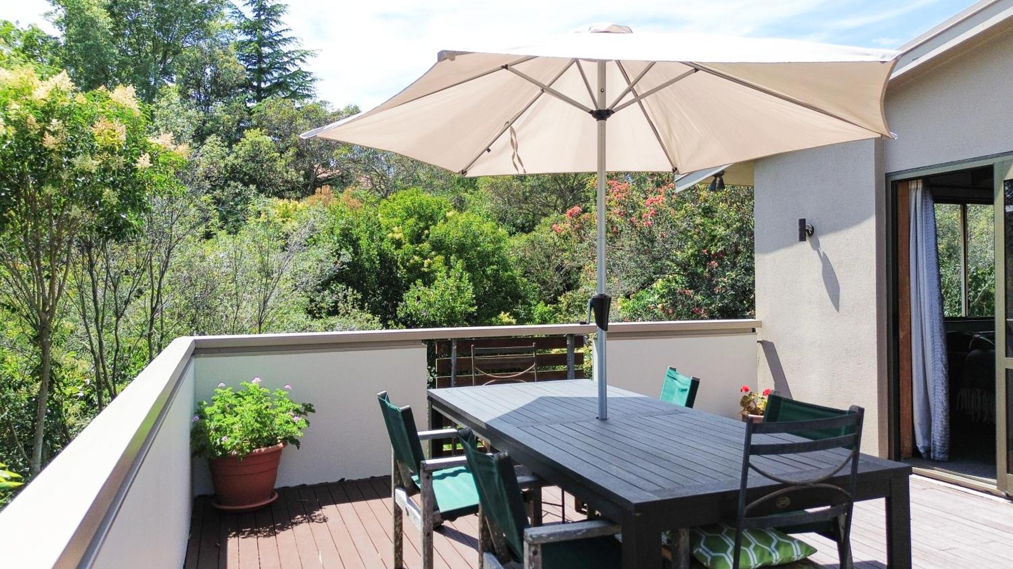Large, Comfy, Stylish Apartment Havelock North Buitenkant foto