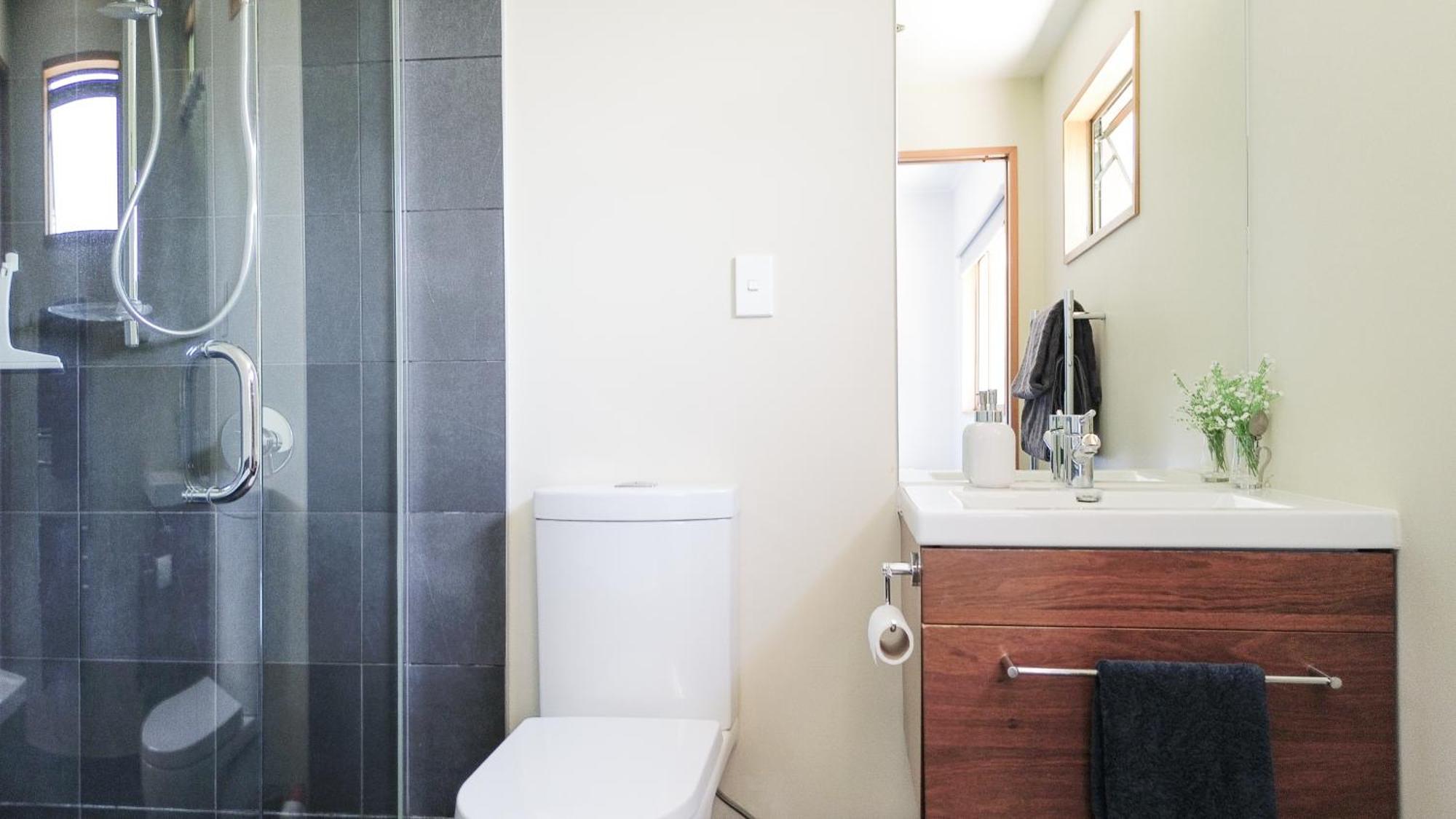 Large, Comfy, Stylish Apartment Havelock North Buitenkant foto