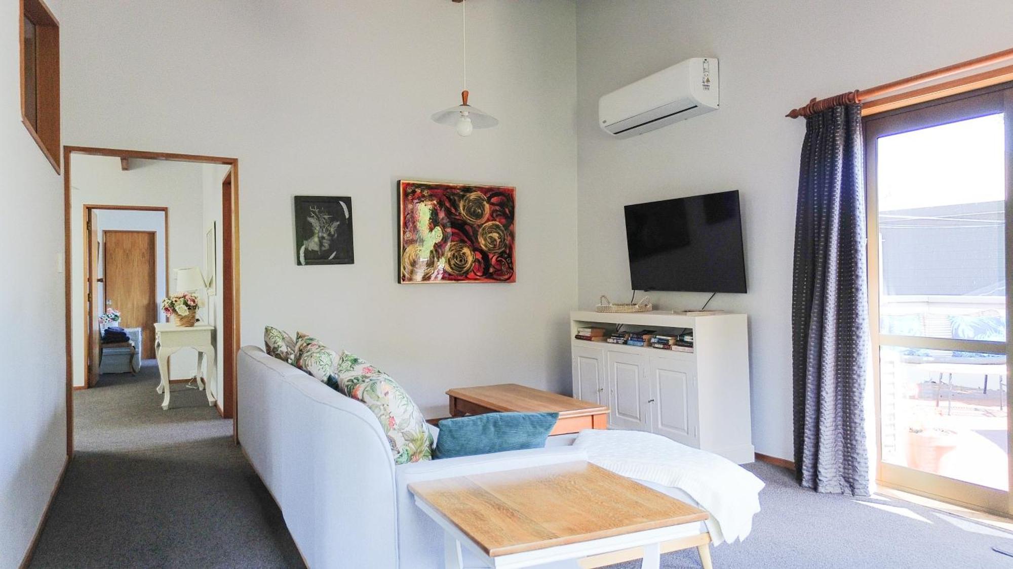 Large, Comfy, Stylish Apartment Havelock North Buitenkant foto